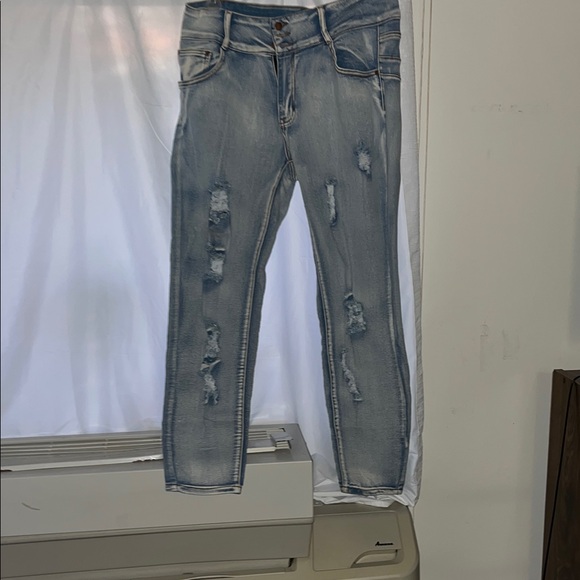 Distressed Light Blue Women's Jeans new!!!! - Picture 1 of 1